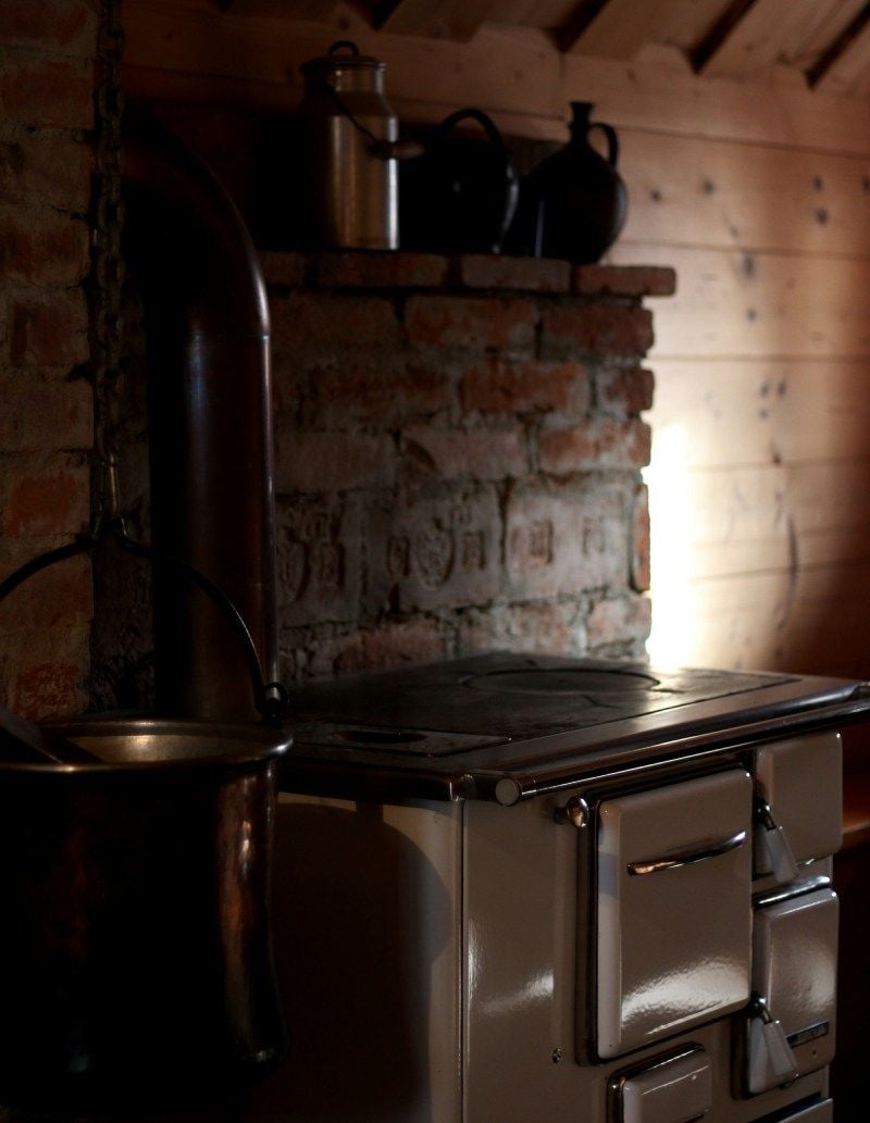 Maximizing Heat Efficiency: Wood Cook Stove Winter Prep Maximizing Heat Efficiency: Wood Cook Stove Winter Prep